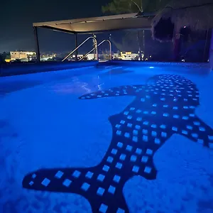 https://villas-ponto.quintano-roohotels.com